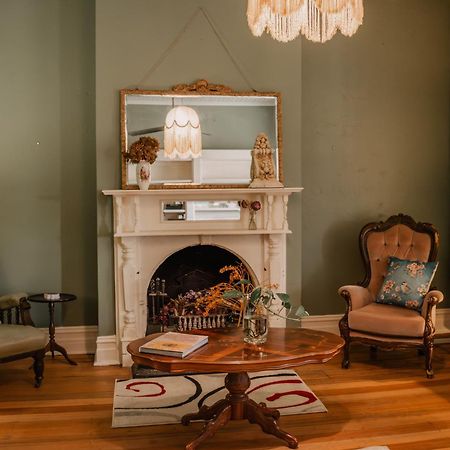 La Cochon Rose Motel Saint Arnaud 외부 사진