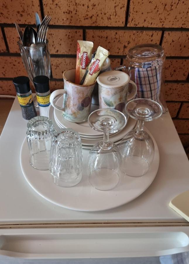 La Cochon Rose Motel Saint Arnaud 외부 사진
