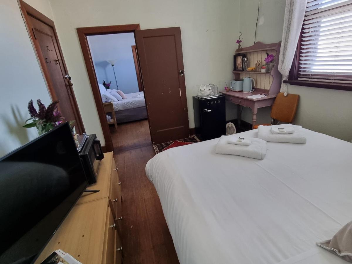 La Cochon Rose Motel Saint Arnaud 외부 사진