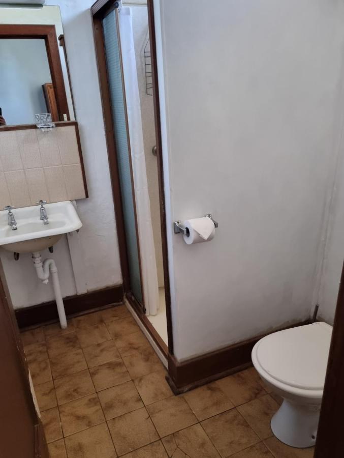 La Cochon Rose Motel Saint Arnaud 외부 사진