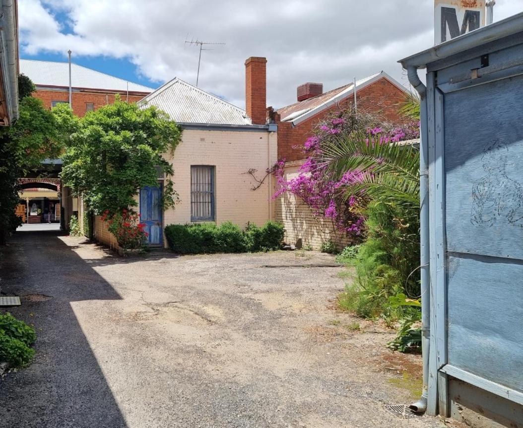 La Cochon Rose Motel Saint Arnaud 외부 사진